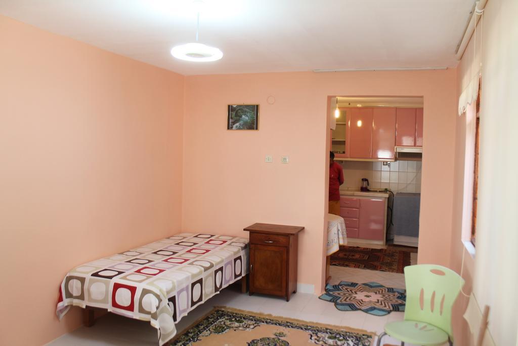 Keramos Pansiyon Finike Exterior photo